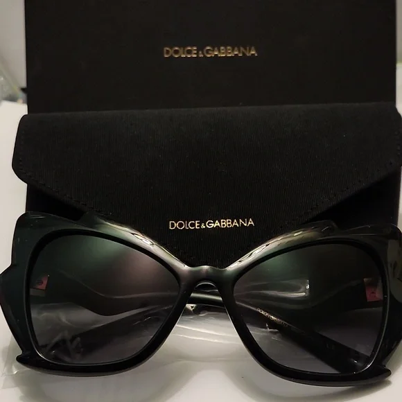 D&G Sunglasses - Picture 2 of 10